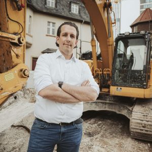 Boden & Bauschutt_Portra╠&ecirc;t